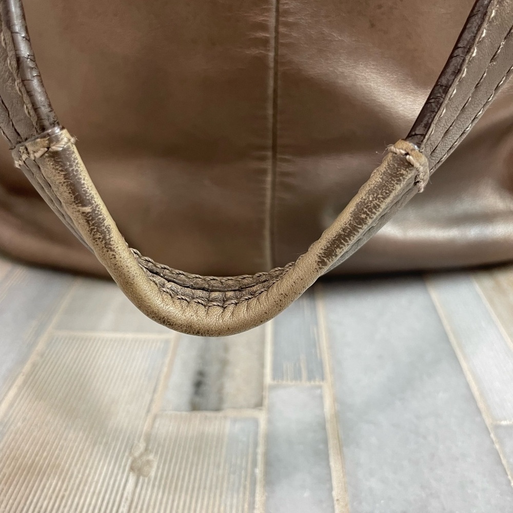 Coach SOHO Metallic Bronze Leather Shoulder Bag F17216 – Classic Tote Handbag - Picture 9 of 16
